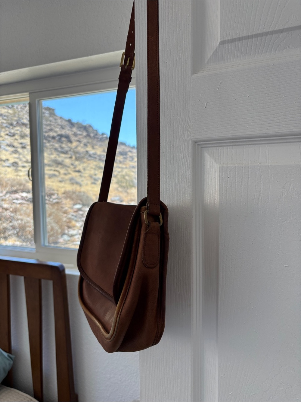 Vintage Coach Brown Leather Saddle Crossbody Bag - Picture 3 of 9